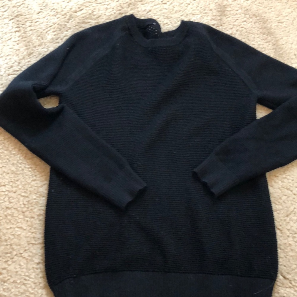 Lululemon sweater